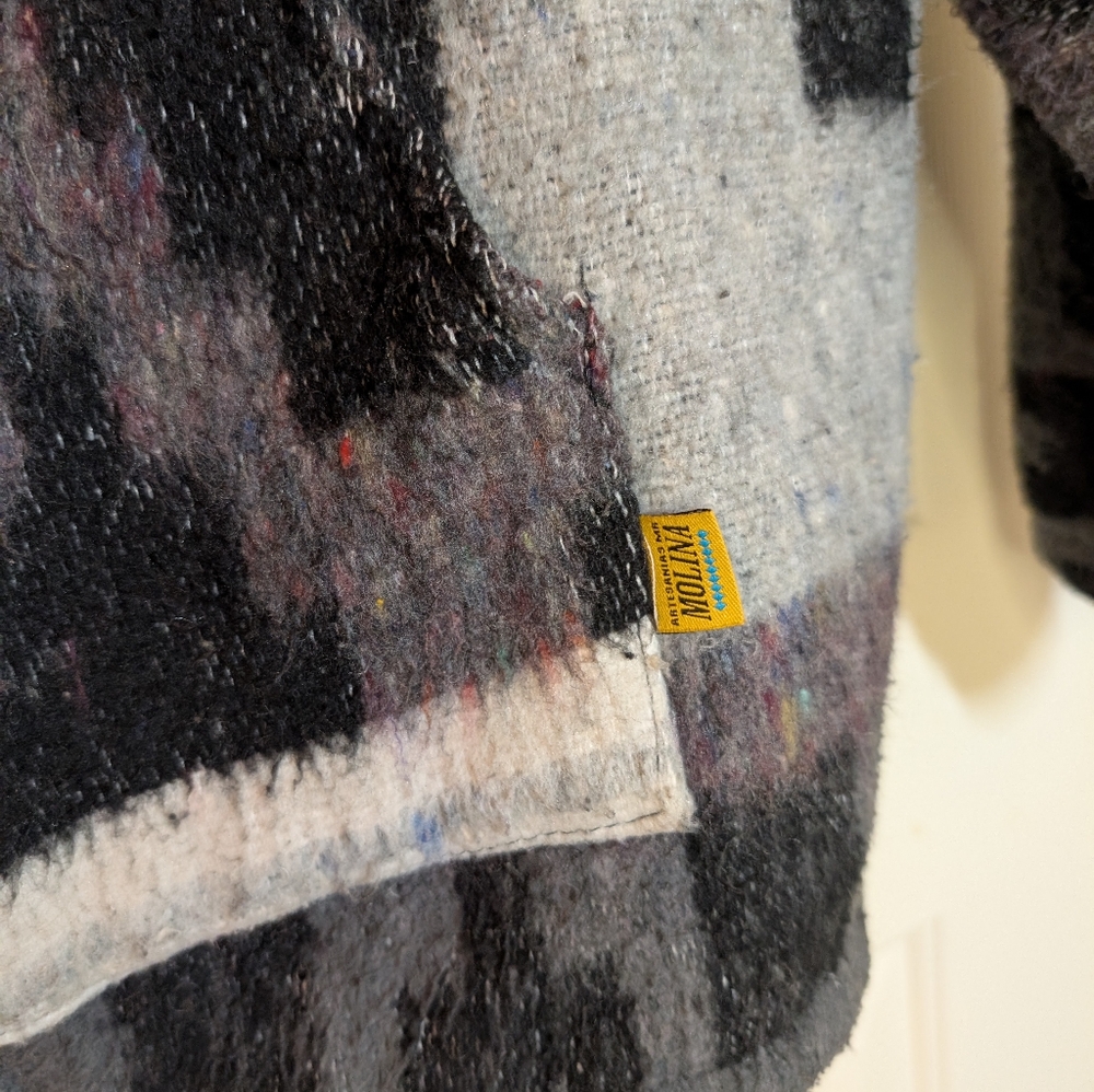 Vintage Molina Indian Sweater Jacket Artesanias Zip Up Men's Gray Black tribal - Picture 2 of 11
